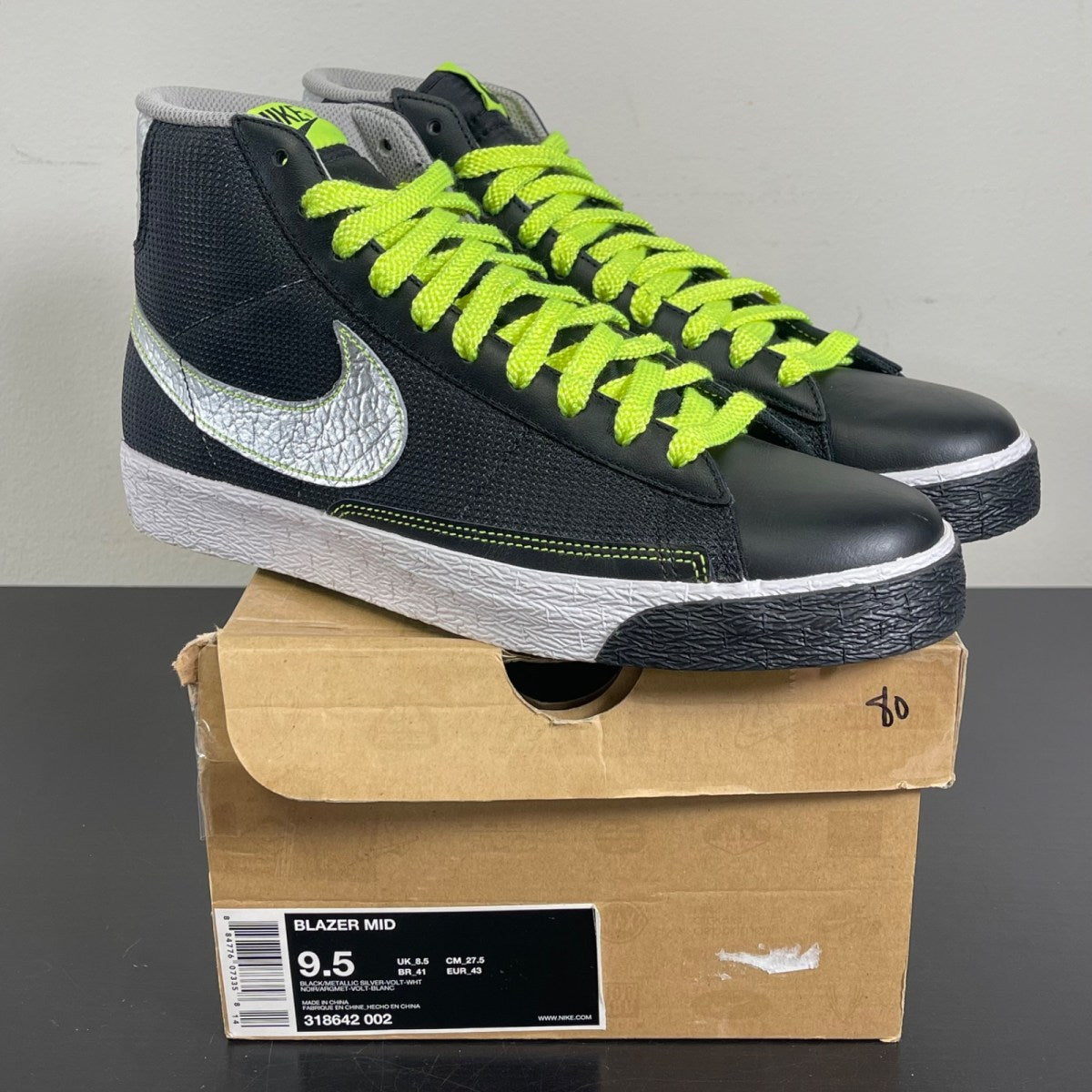 Nike Blazer Mid 9.5 (Moderately Worn Pre-Owned)Nike - Image 1