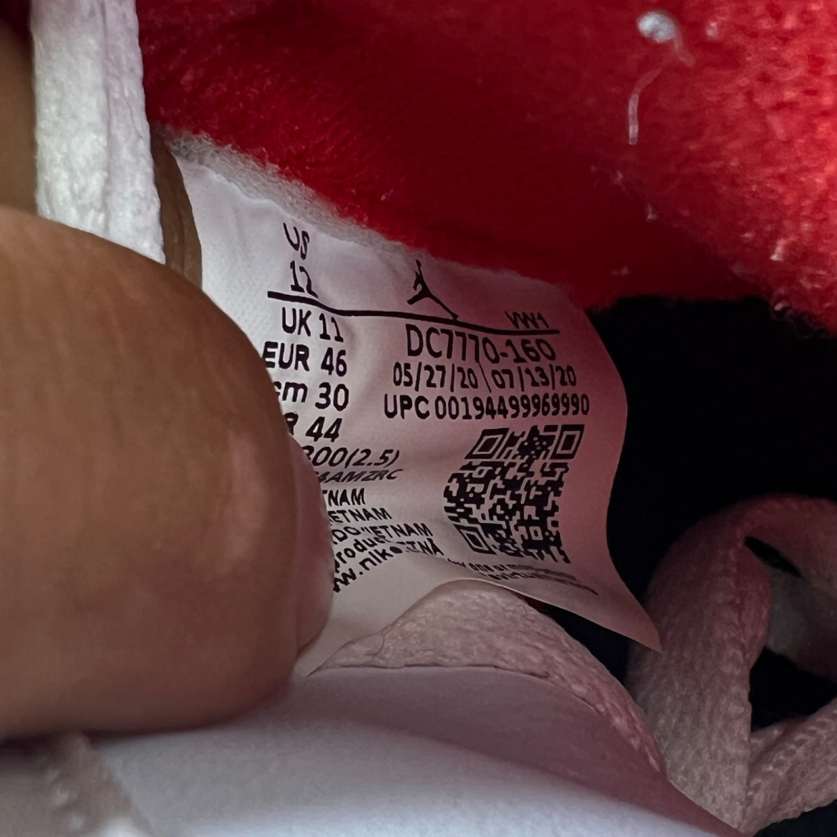Jordan 4 Retro Fire Red (2020) 12 (Moderately Worn Pre-Owned)JordanWhite/Black-Tech Grey-Fire Red - Image 7