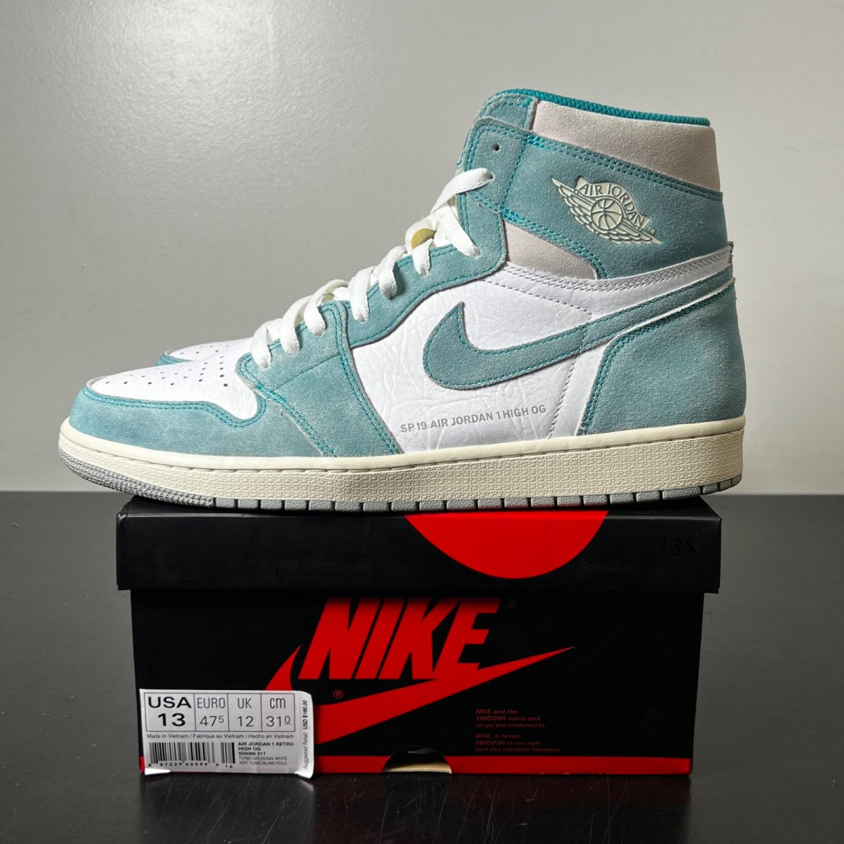 Jordan 1 Retro High Turbo Green 13 (Lightly Worn Pre-Owned)JordanTurbo Green/Sail-White-Light Smoke Grey - Image 3