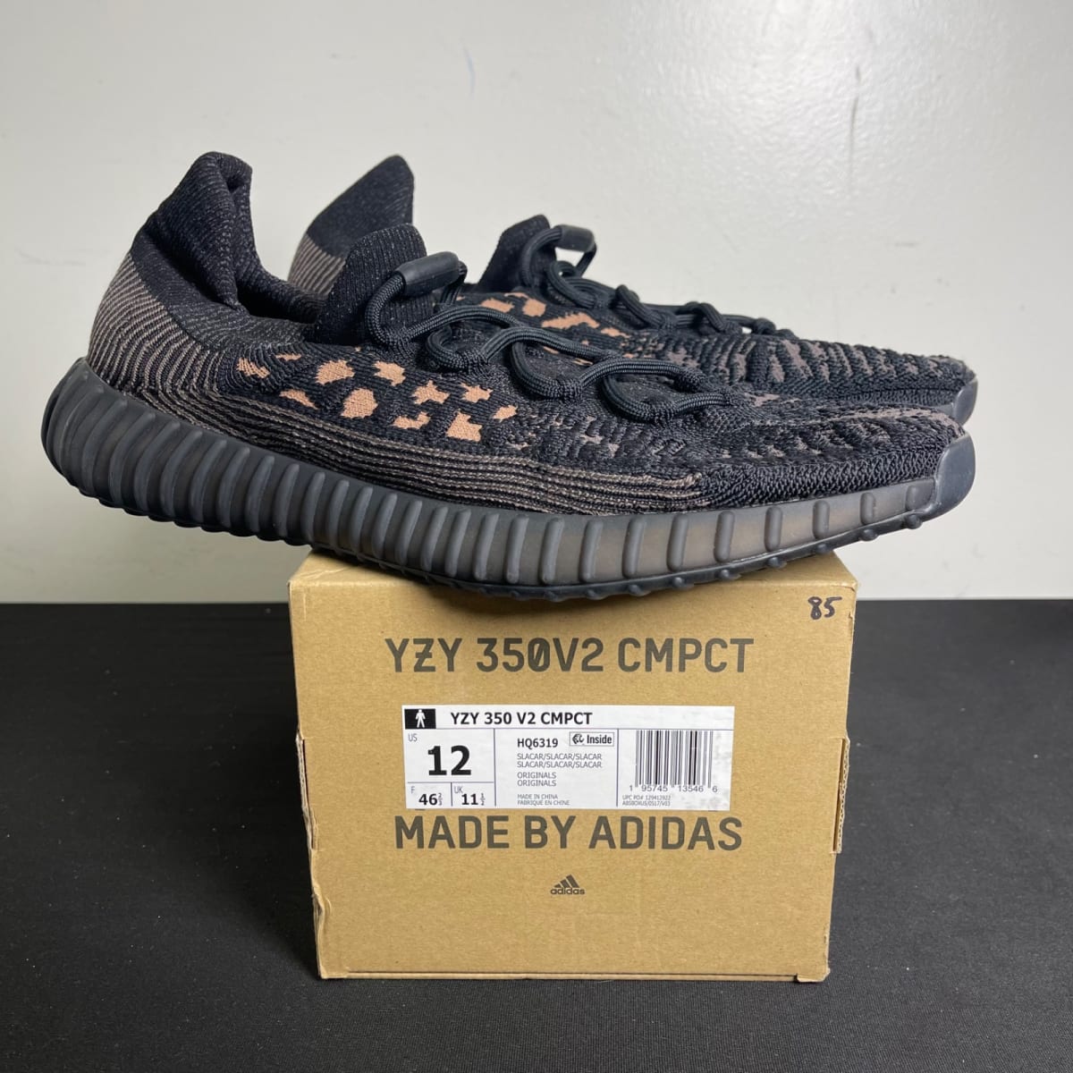 adidas Yeezy 350 V2 CMPCT Slate Carbon (Size 12) - aux