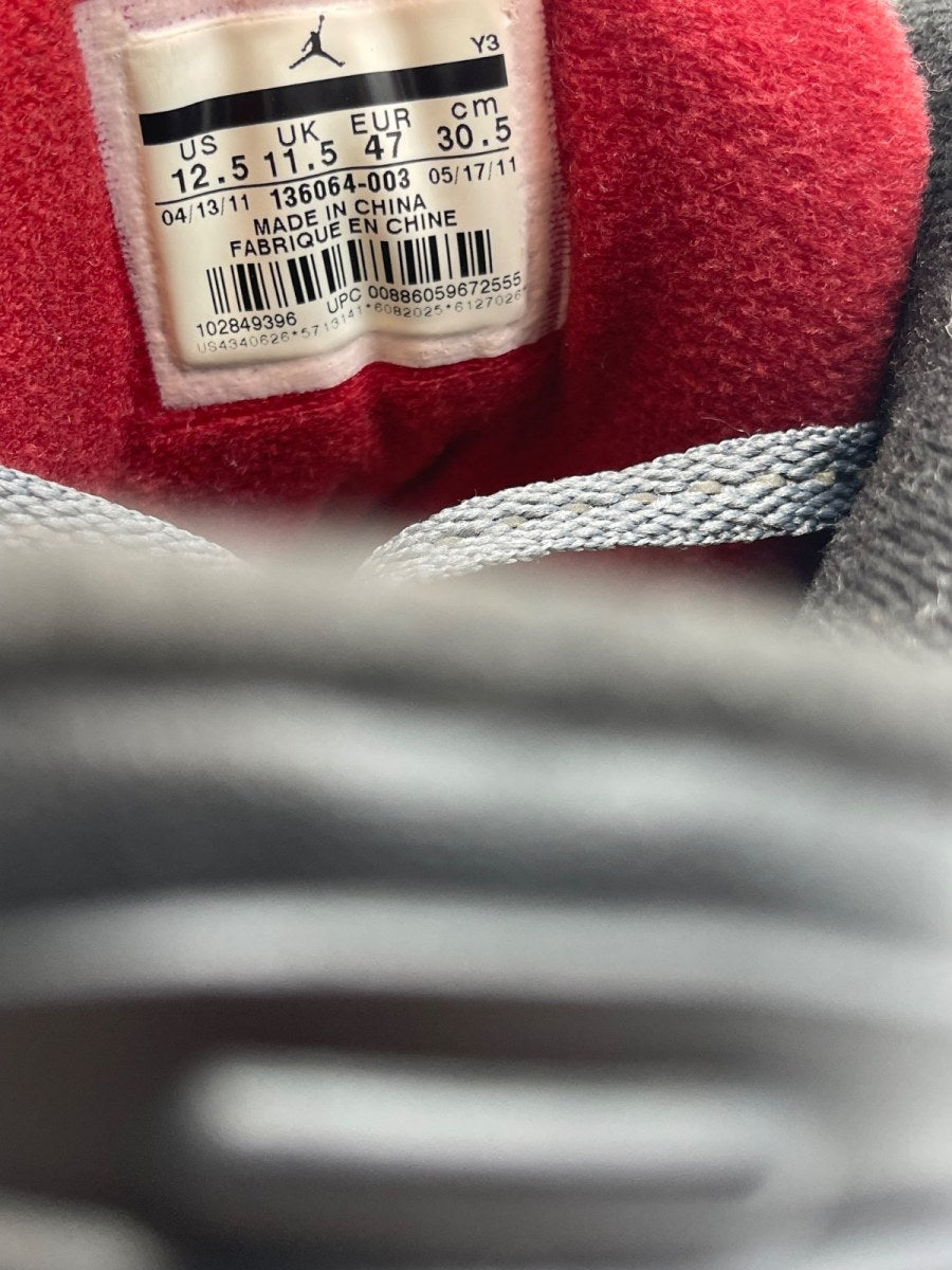 Jordan 3 Retro Stealth 12.5 (Moderately Worn Pre-Owned) - Image 8