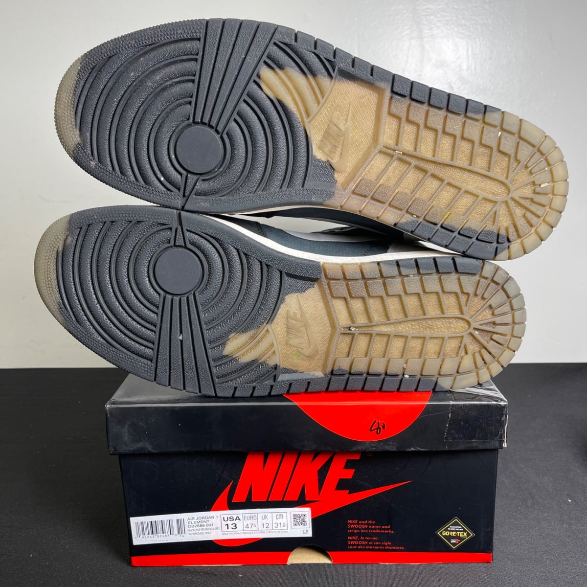 Jordan 1 Retro High Element Gore-Tex Black Particle Grey (Size 13) - aux