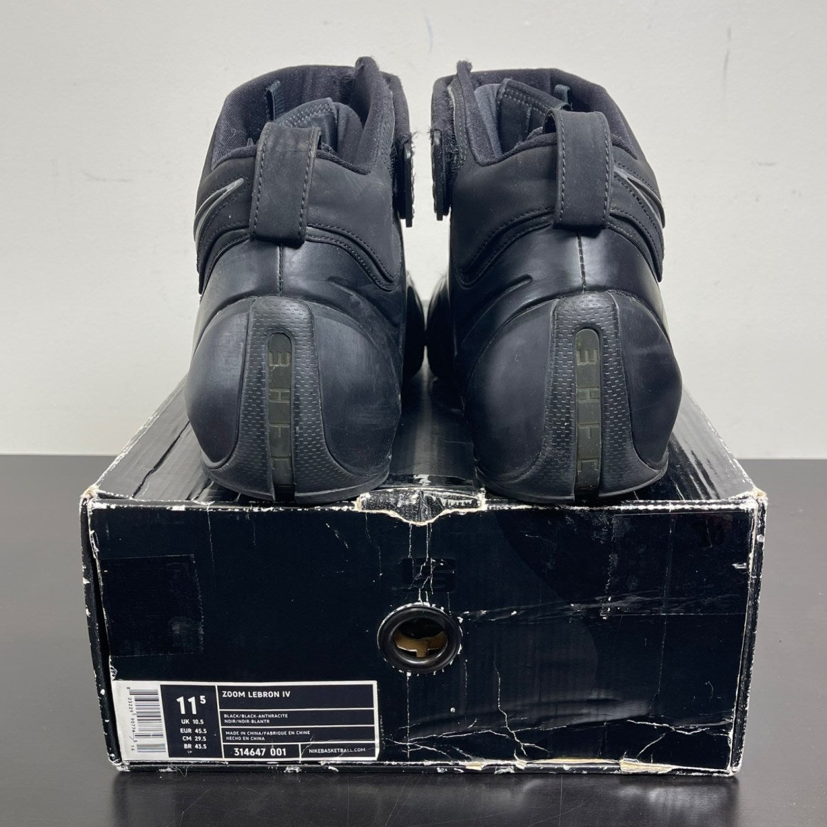 Nike LeBron 4 East Coast Blackout (2006) 11.5 (Moderately Worn Pre-Owned)NikeBlack/Black-Anthracite - Image 4