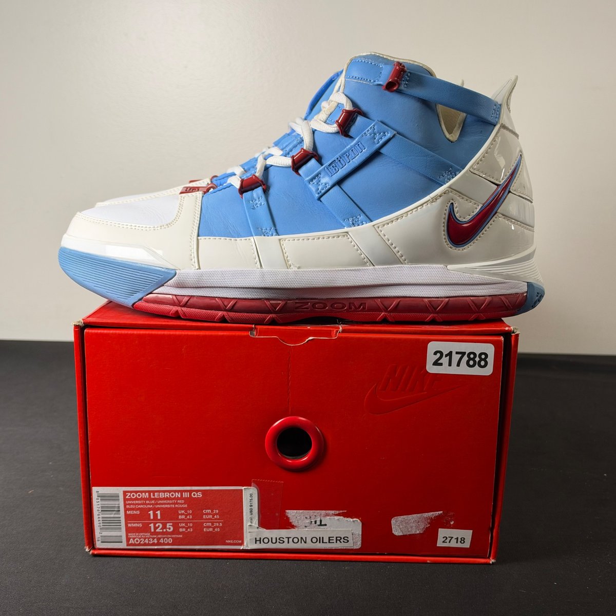 Nike LeBron 3 Houston Oilers (2019) (Size 11) - Image 3