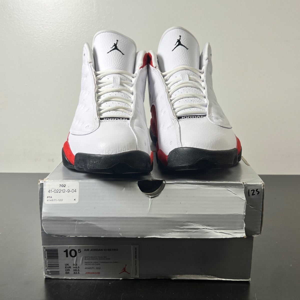 Jordan 13 Retro OG Chicago (2017) 10.5 (Lightly Worn Pre-Owned)JordanWhite/Black-True Red - Image 2