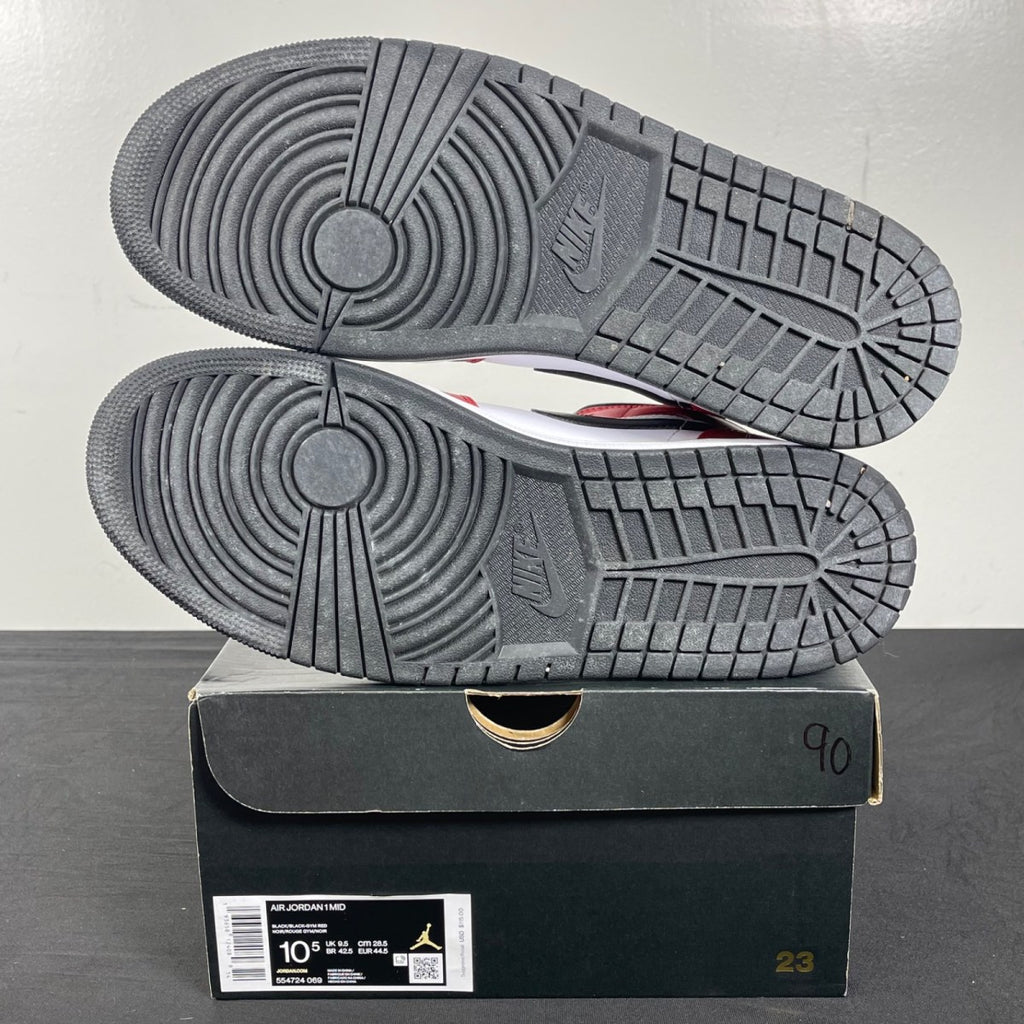 Jordan 1 Mid Chicago Toe 10.5 (Moderately Worn Pre-Owned)JordanBlack/Gym Red-White - Image 5