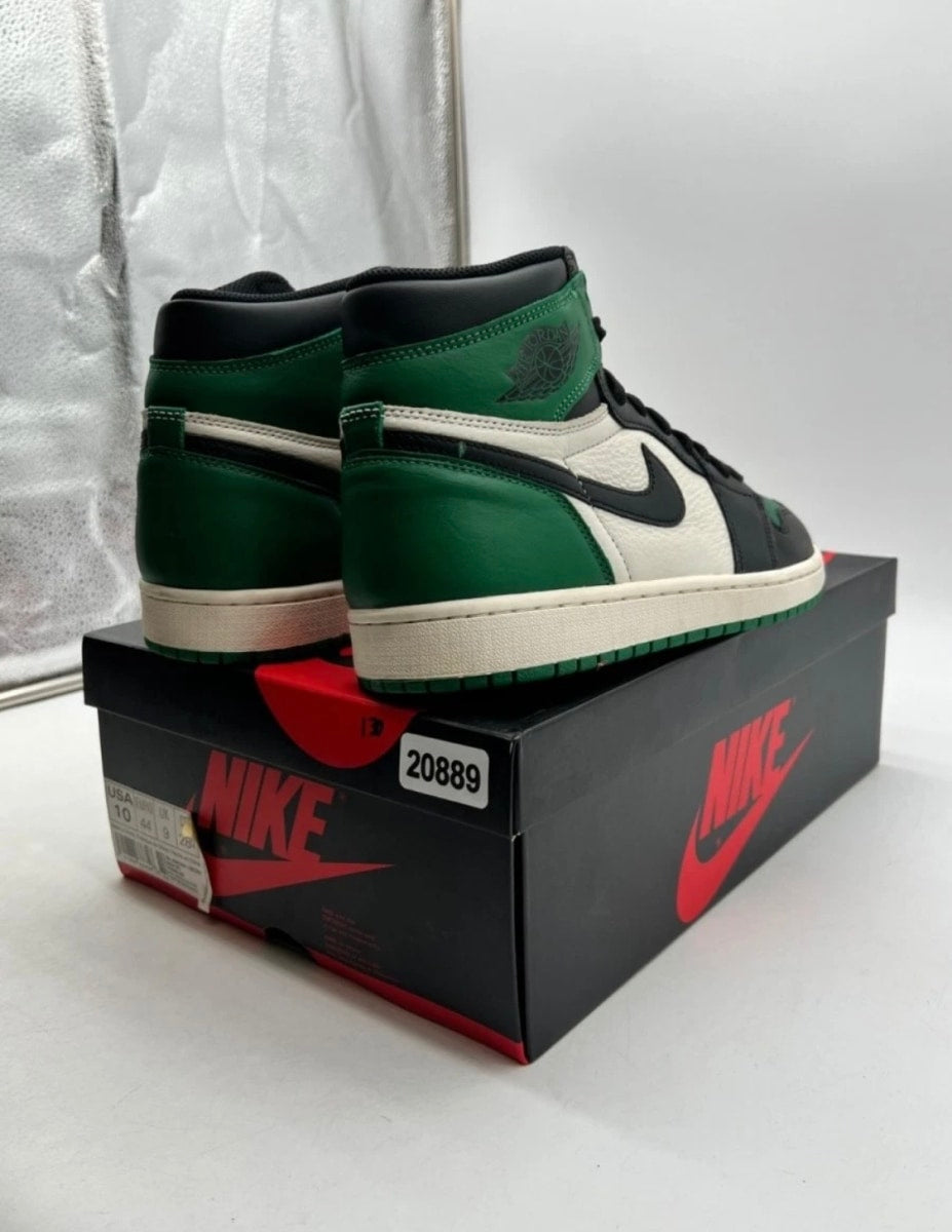 Jordan 1 Retro High Pine Green 10 (Moderately Worn Pre-Owned)JordanPine Green/Sail-Black - Image 4