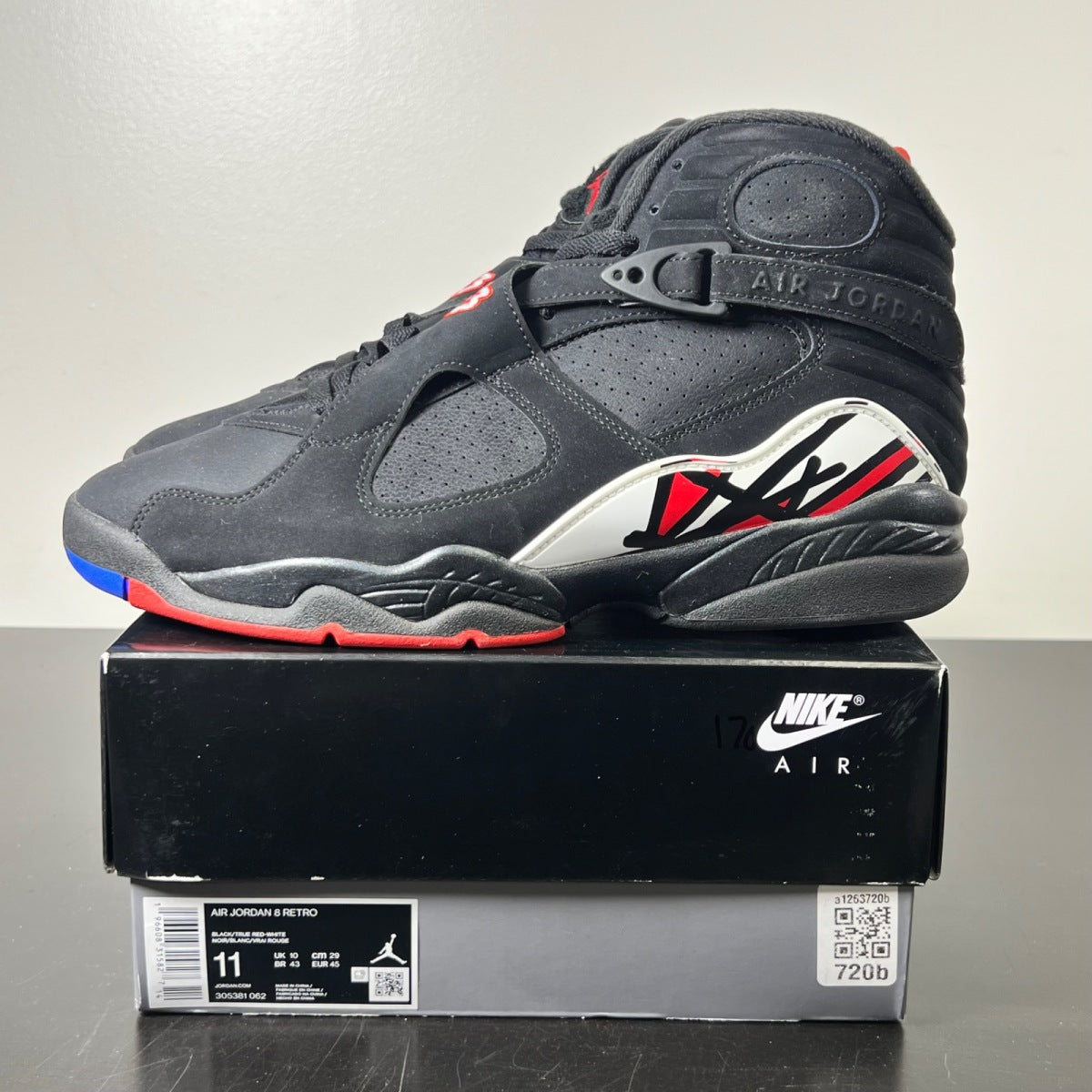 Jordan 8 Retro Playoffs (2023) 11 (Lightly Worn Pre-Owned)JordanBlack/True Red-White - Image 3