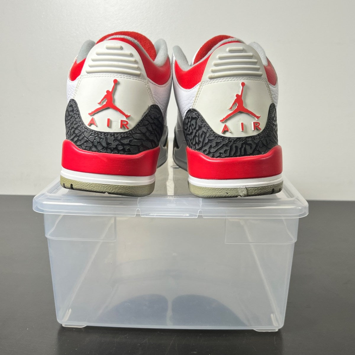 Jordan 3 Retro Fire Red (2013) 11 (Moderately Worn Pre-Owned)JordanWhite/Fire Red-Neutral Grey-Black - Image 6