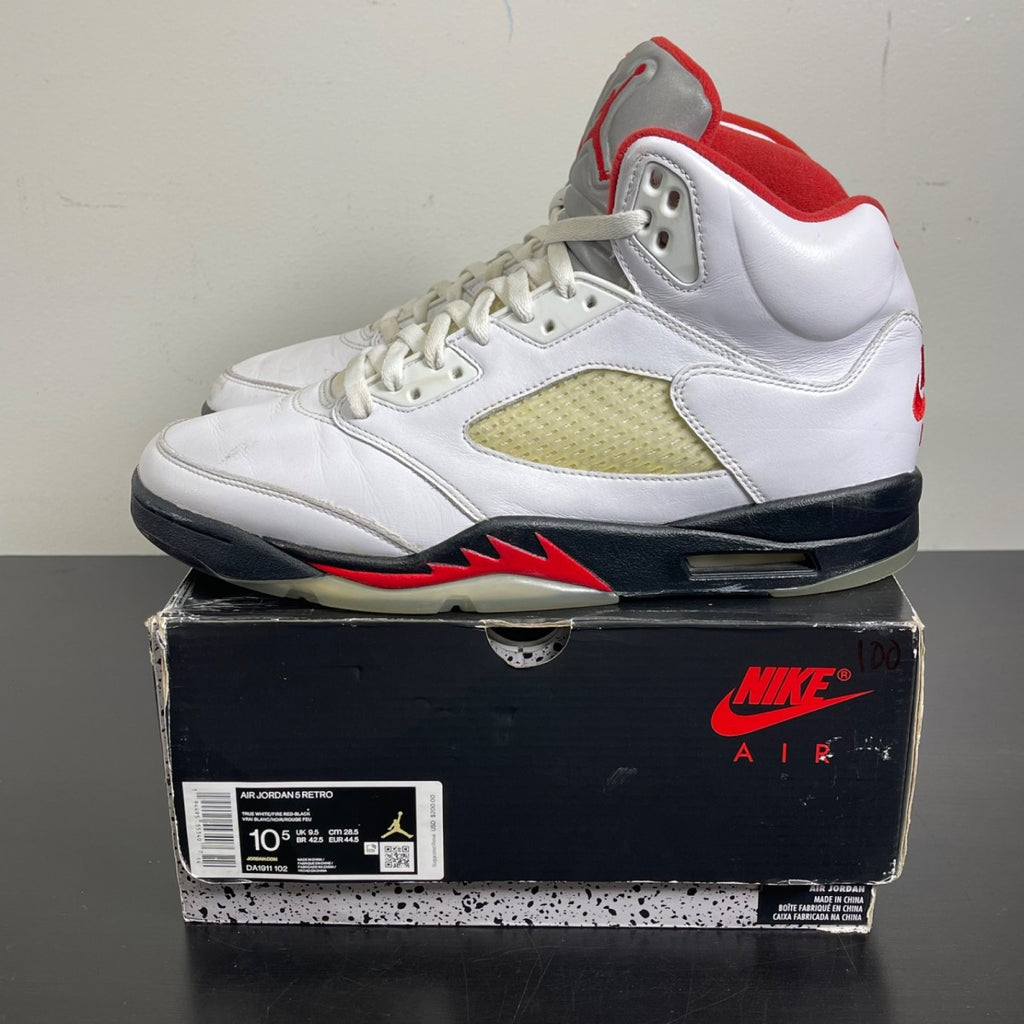 Jordan 5 Retro Fire Red Silver Tongue (2020) 10.5 (Moderately Worn Pre-Owned)JordanWhite/Black-Metallic Silver-Fire Red - Image 3