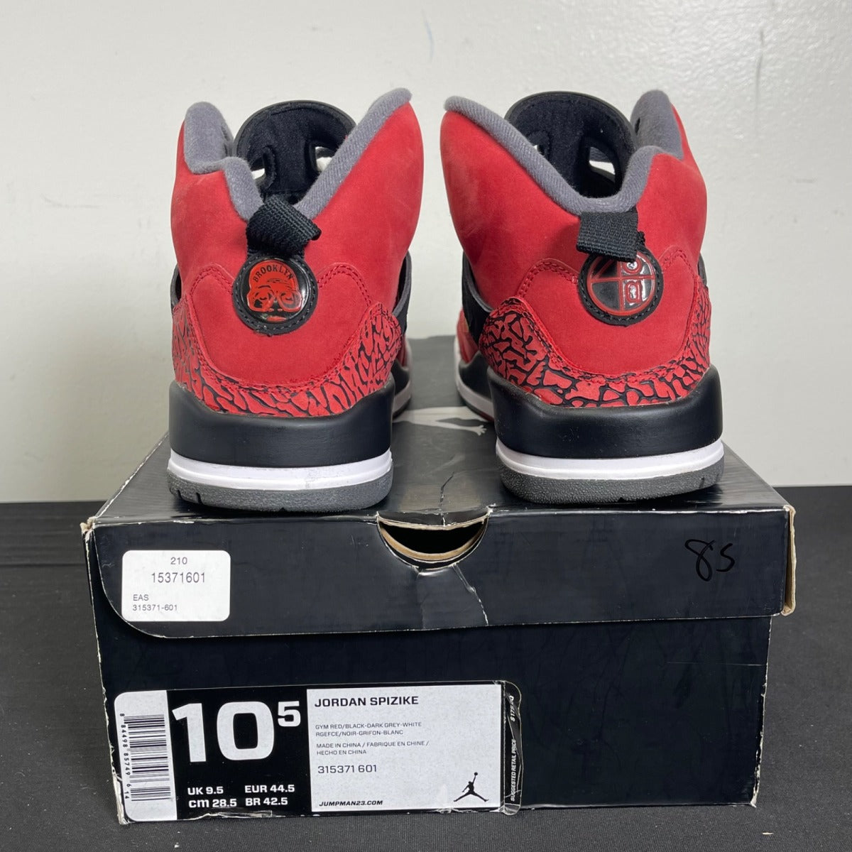 Jordan Spizike Toro Bravo 10.5 (Moderately Worn Pre-Owned)JordanGym Red/Black-Dark Grey - Image 4