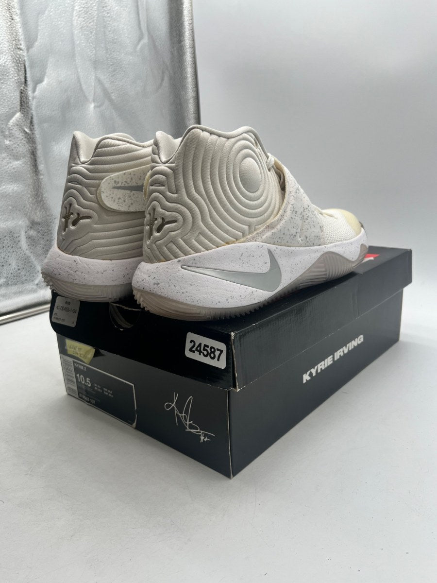 Nike Kyrie 2 Silver Speckle 10.5 (Lightly Worn Pre-Owned)NikeWhite/Metallic Silver-Tour Yellow - Image 5