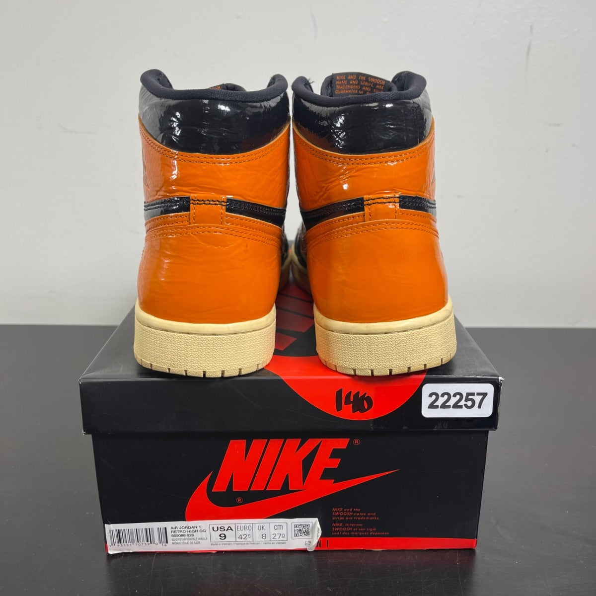 Jordan 1 Retro High Shattered Backboard 3.0 9 (Moderately Worn Pre-Owned)JordanBlack/Pale Vanilla-Starfish - Image 4