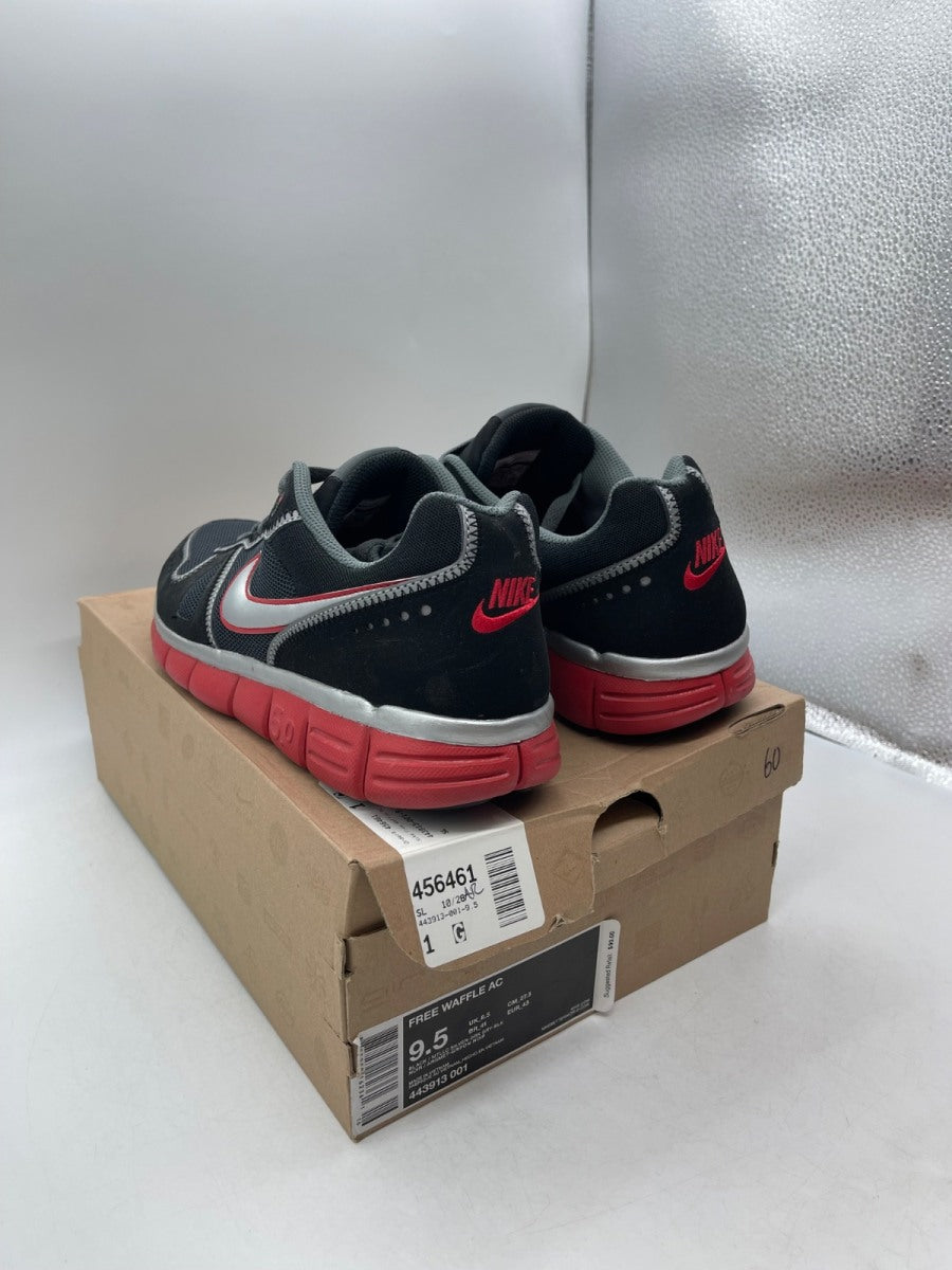 Nike Free Waffle AC 'Bred' 9.5 (Moderately Worn Pre-Owned) - Image 4