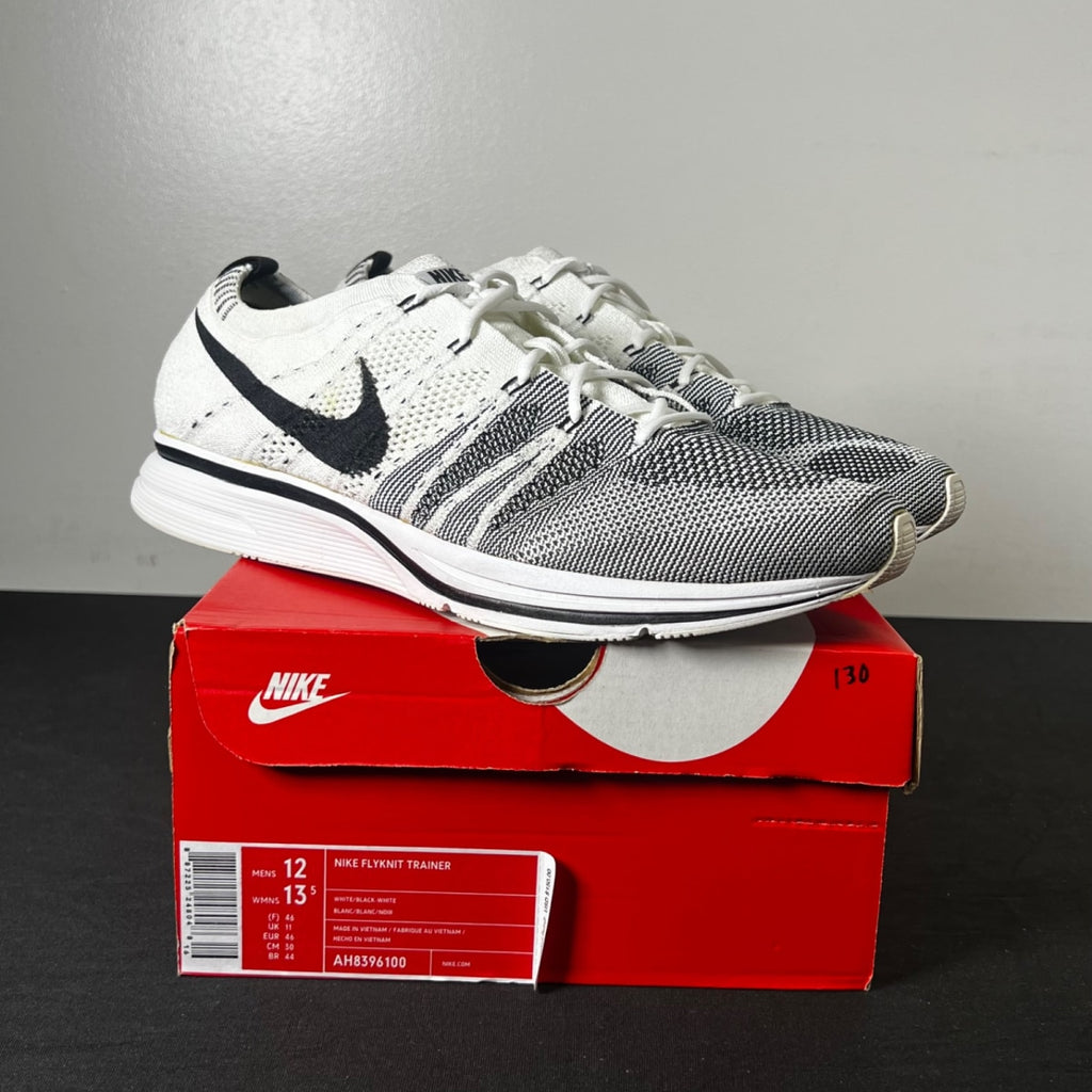 Nike Flyknit Trainer White Black 12 (Lightly Worn Pre-Owned)NikeWhite/Black-White - Image 1