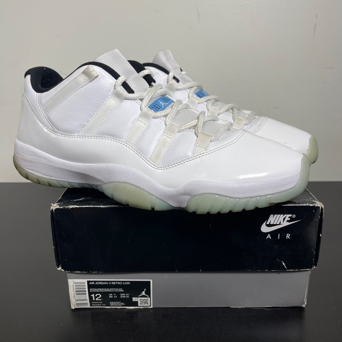 Jordan 11 Retro Low Legend Blue 12 (Moderately Worn Pre-Owned)JordanWhite/White-Black-Legend Blue - Image 1