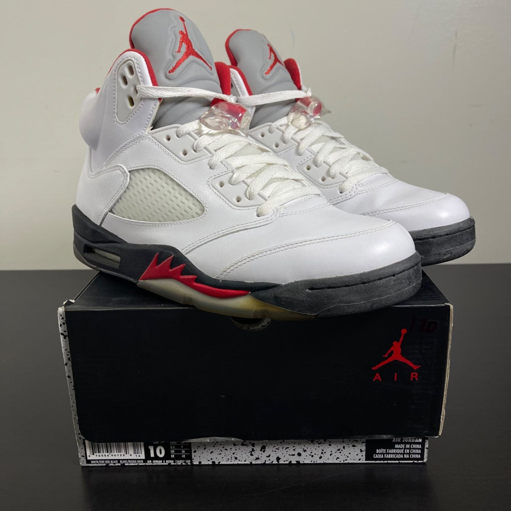 Jordan 5 Retro Fire Red (2013) 10 (Moderately Worn Pre-Owned)JordanWhite/Fire Red-Black - Image 1