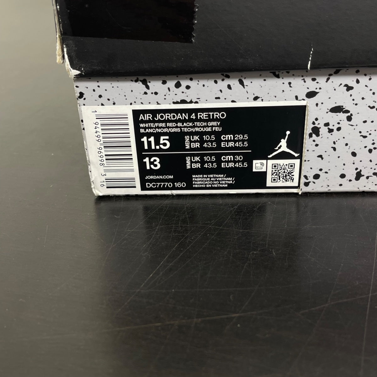 Jordan 4 Retro Fire Red (2020) 11.5 (Moderately Worn Pre-Owned)JordanWhite/Black-Tech Grey-Fire Red - Image 7