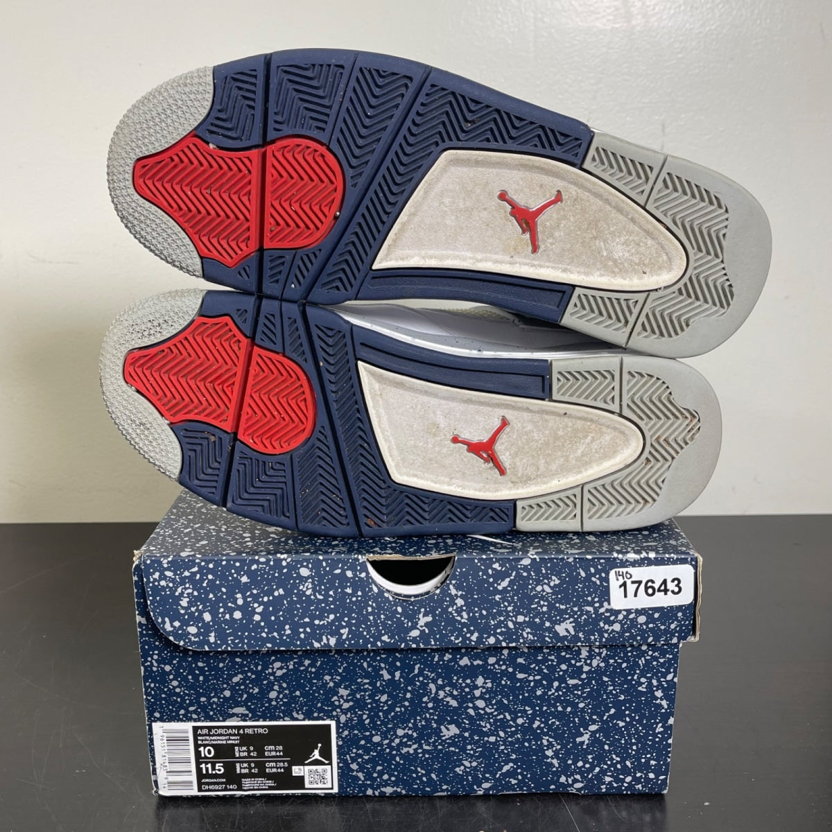 Jordan 4 Retro Midnight Navy 10 (Moderately Worn Pre-Owned)JordanWhite/Midnight Navy/Light Smoke Grey-Fire Red - Image 5