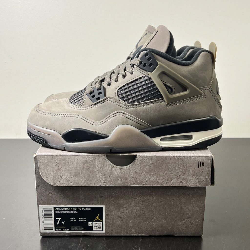 Jordan 4 Retro Cave Stone (GS) 7Y (Lightly Worn Pre-Owned)JordanCave Stone/Black/Moon Particle - Image 3