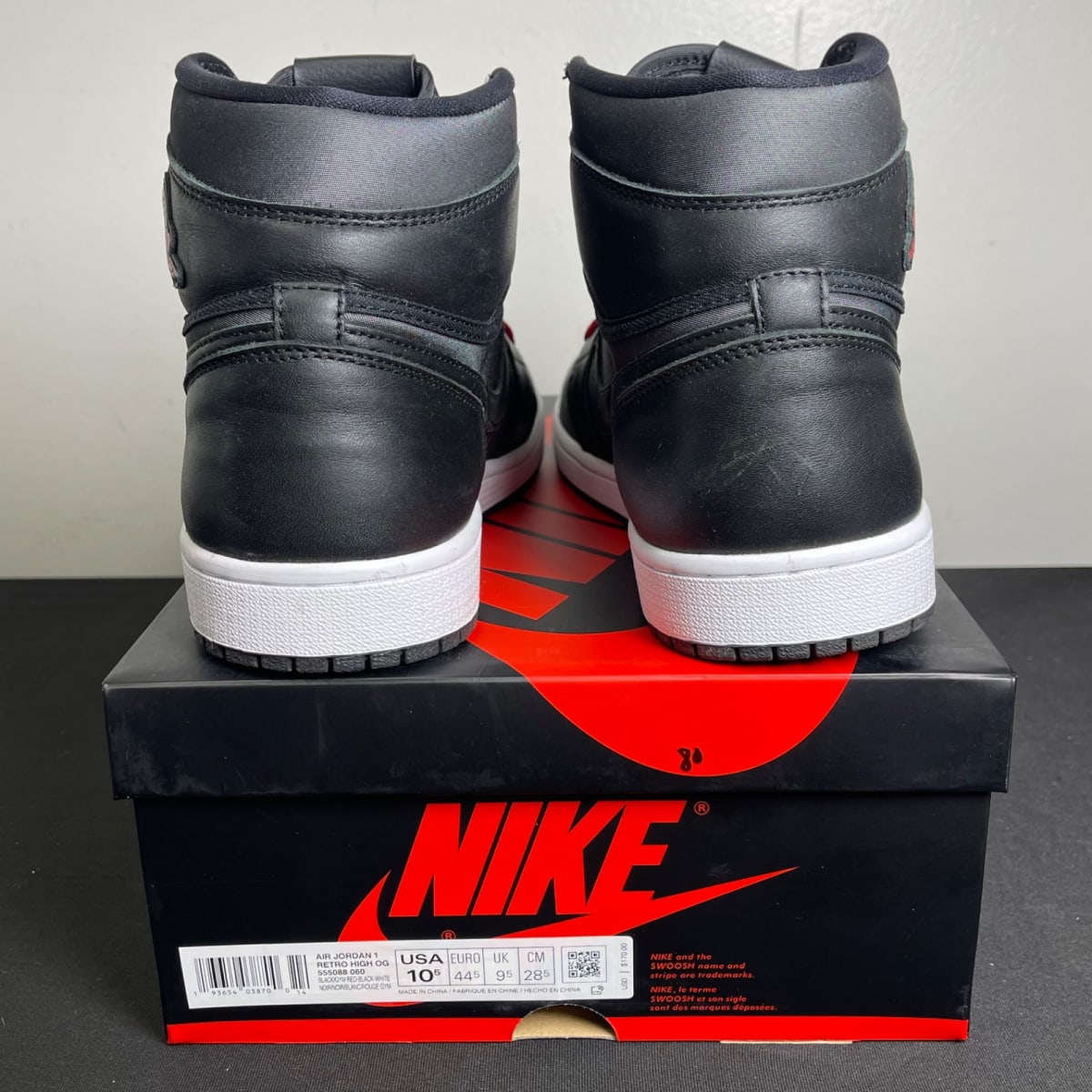 Jordan 1 Retro High Black Satin Gym Red (Size 10.5) - aux