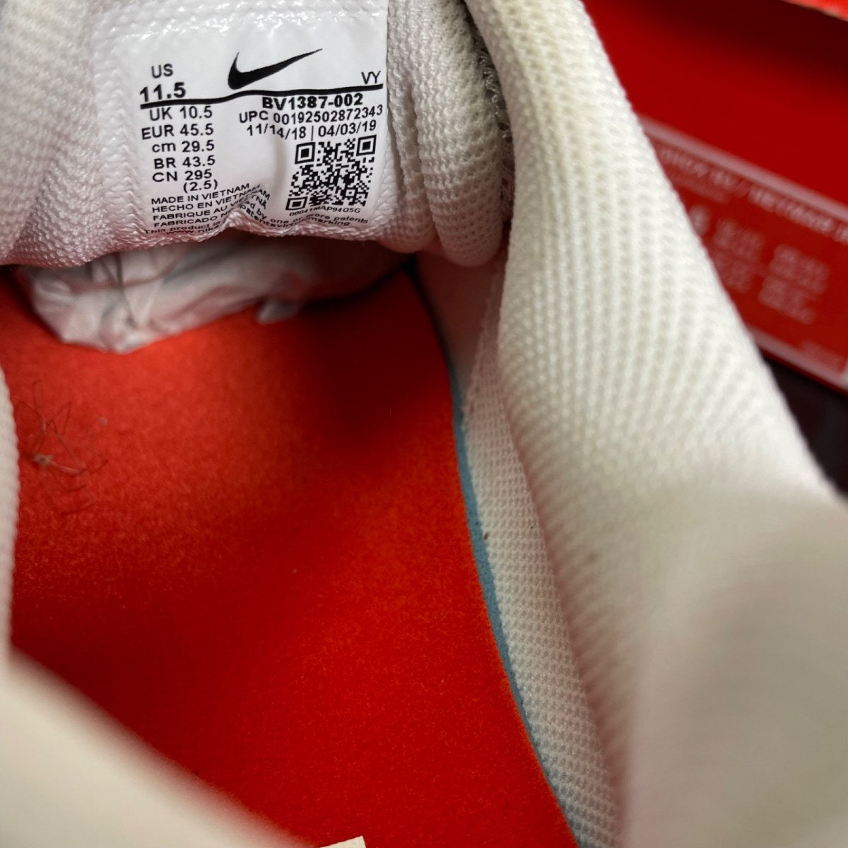 Neymar Jr. x Nike Shox R4 'Platinum Tint' (Size 11.5) - Image 6
