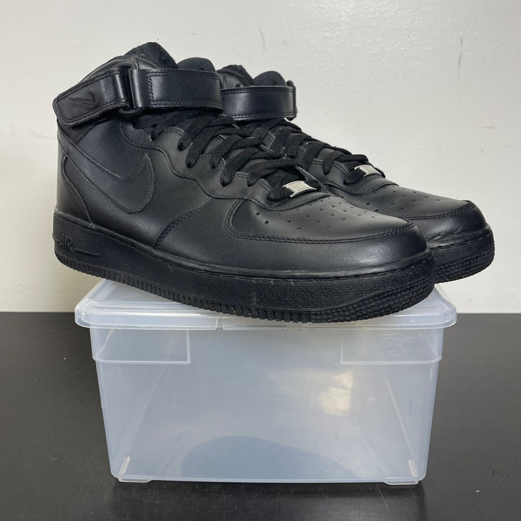 Nike Air Force 1 Mid Black (2016) 12 (Moderately Worn Pre-Owned)NikeBlack/Black - Image 1