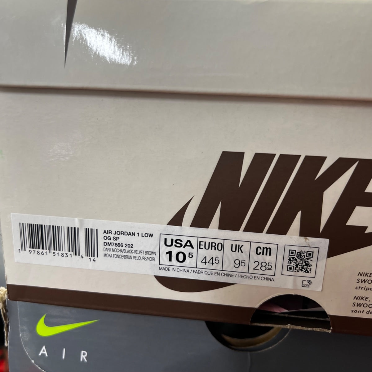 Jordan 1 Retro Low OG SP Travis Scott Velvet Brown 10.5 (Lightly Worn Pre-Owned)JordanDark Mocha/Black/Velvet Brown - Image 7