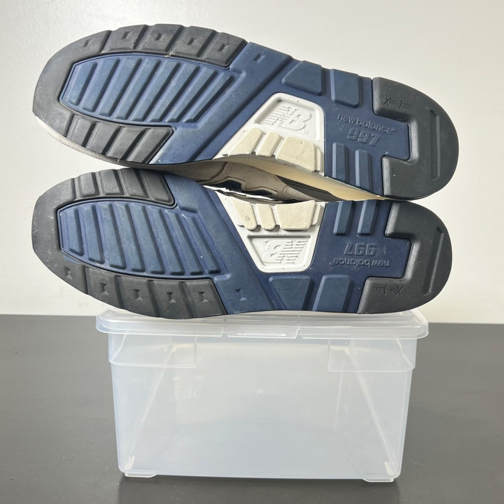 New Balance 997 J. Crew Moonshot 11 (Moderately Worn Pre-Owned)New BalanceTan/Navy - Image 5