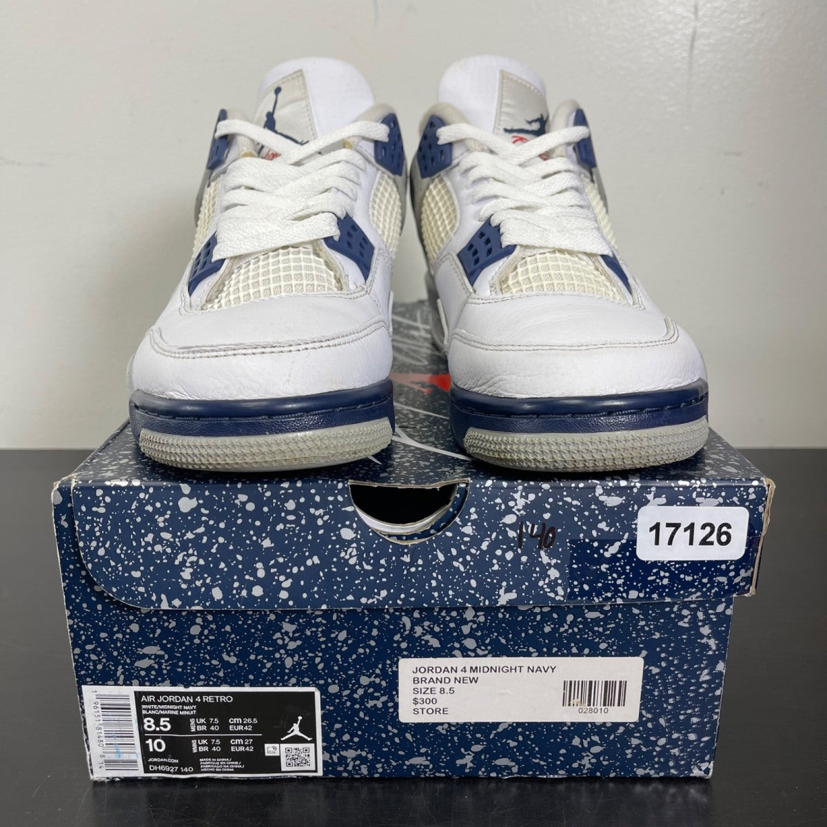 Jordan 4 Retro Midnight Navy 8.5 (Moderately Worn Pre-Owned)JordanWhite/Midnight Navy/Light Smoke Grey-Fire Red - Image 2