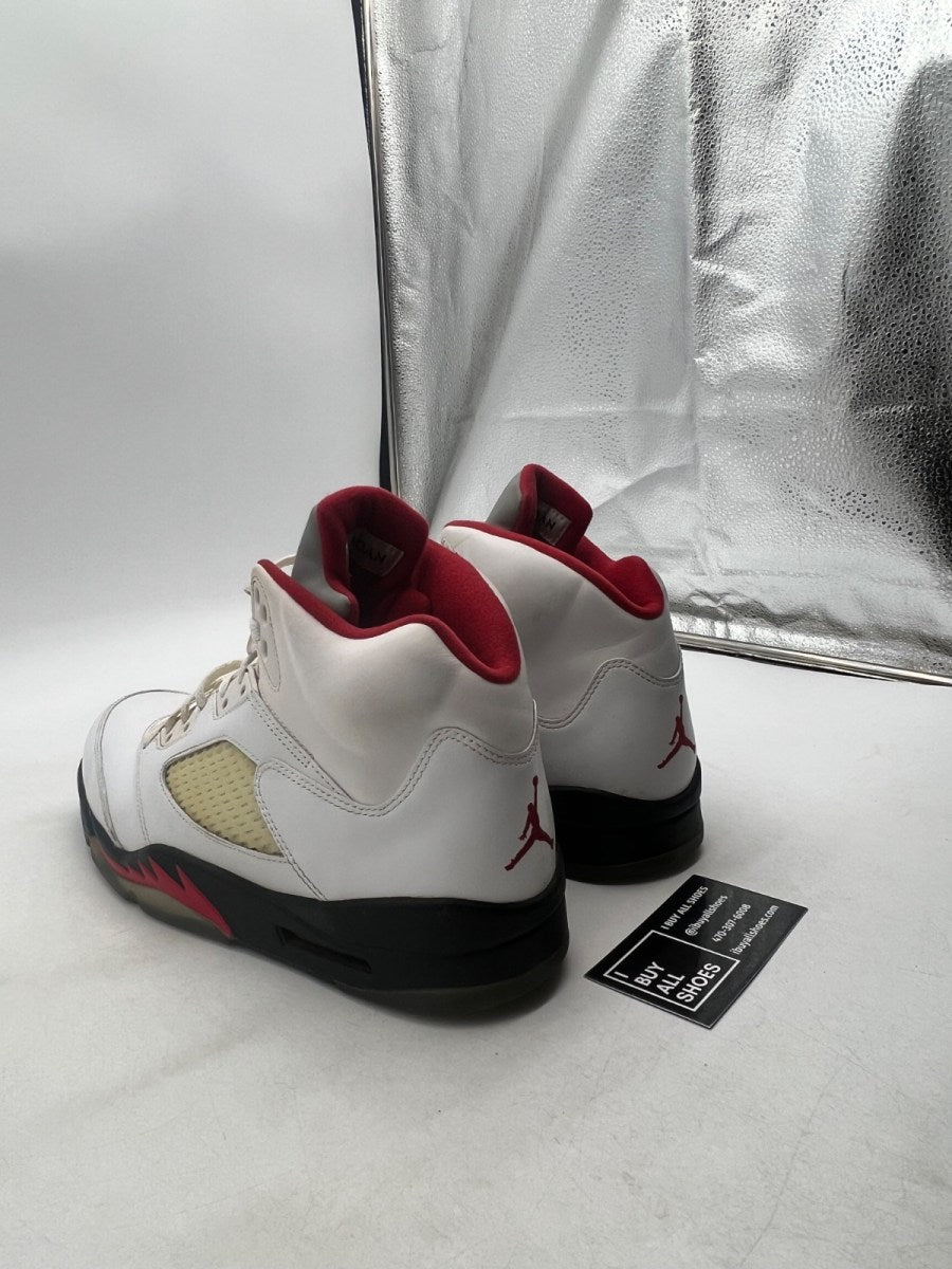 Jordan 5 Retro Fire Red (2013) 10.5 (Moderately Worn Pre-Owned) - Image 4