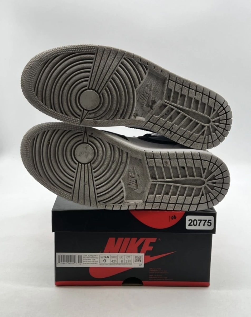 Jordan 1 Retro High OG Bleached Coral 9 (Moderately Worn Pre-Owned)JordanWhite/Black/Grey Fog/Bleached Coral - Image 8