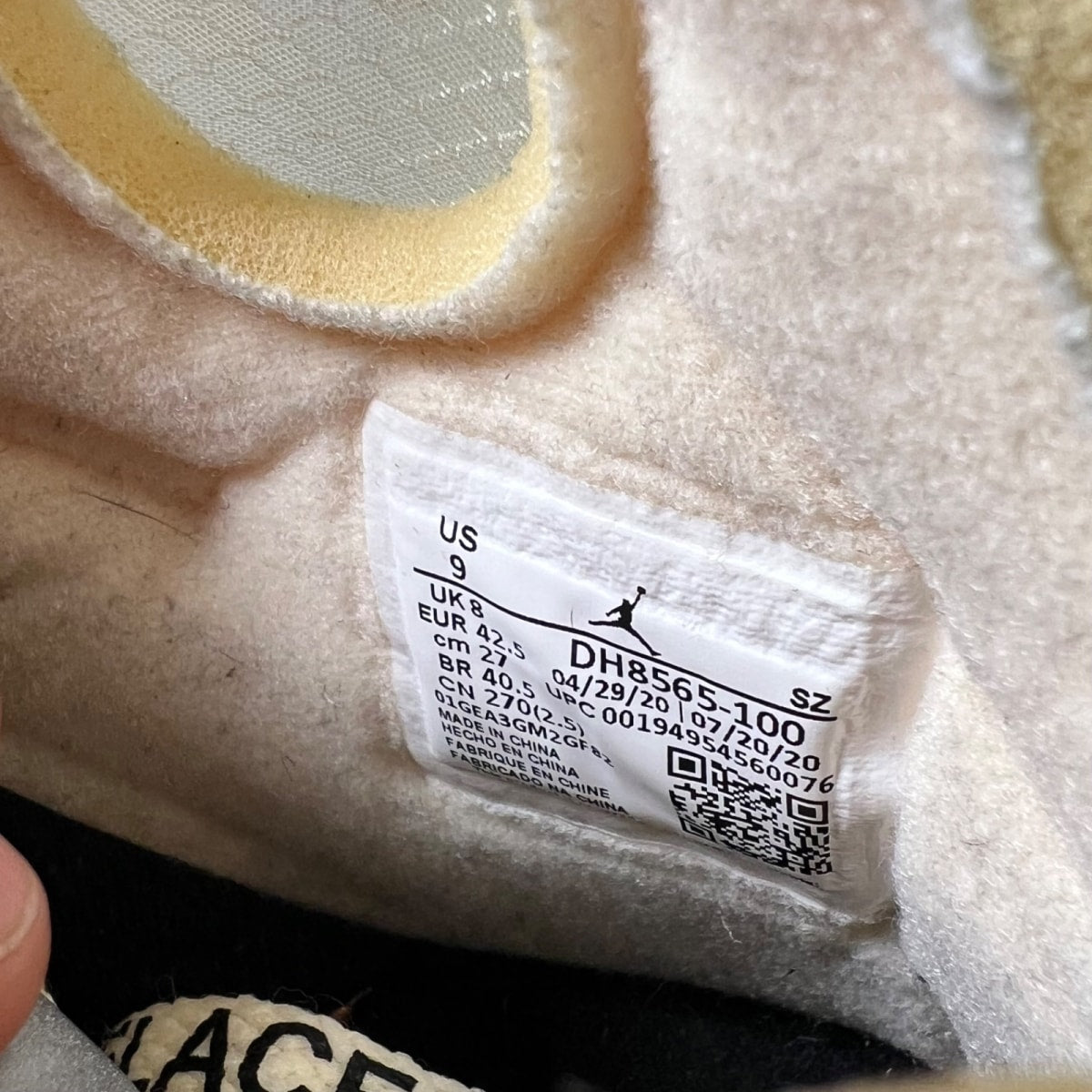 Jordan 5 Retro Off-White Sail 9 (Heavily Worn Pre-Owned)JordanSail/Fire Red-Muslin-Black - Image 4
