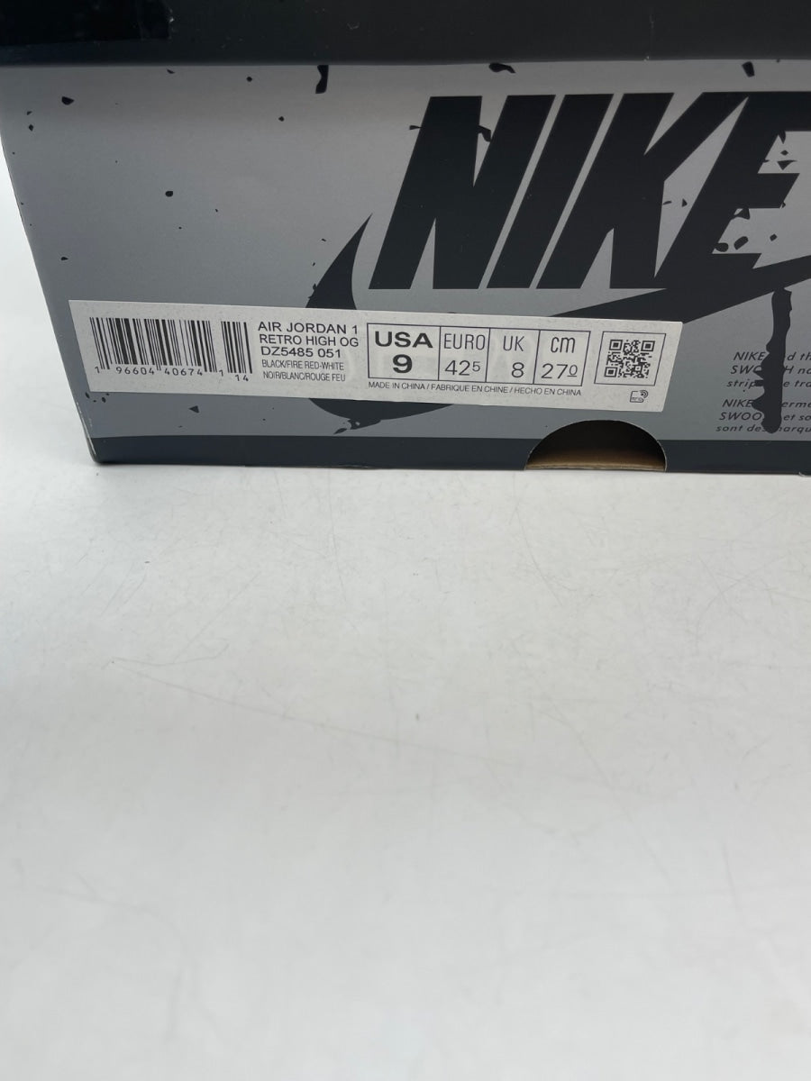 Jordan 1 Retro High OG Washed Black 9 (Moderately Worn Pre-Owned)JordanBlack/Fire Red/Light Smoke Grey/Sail - Image 9