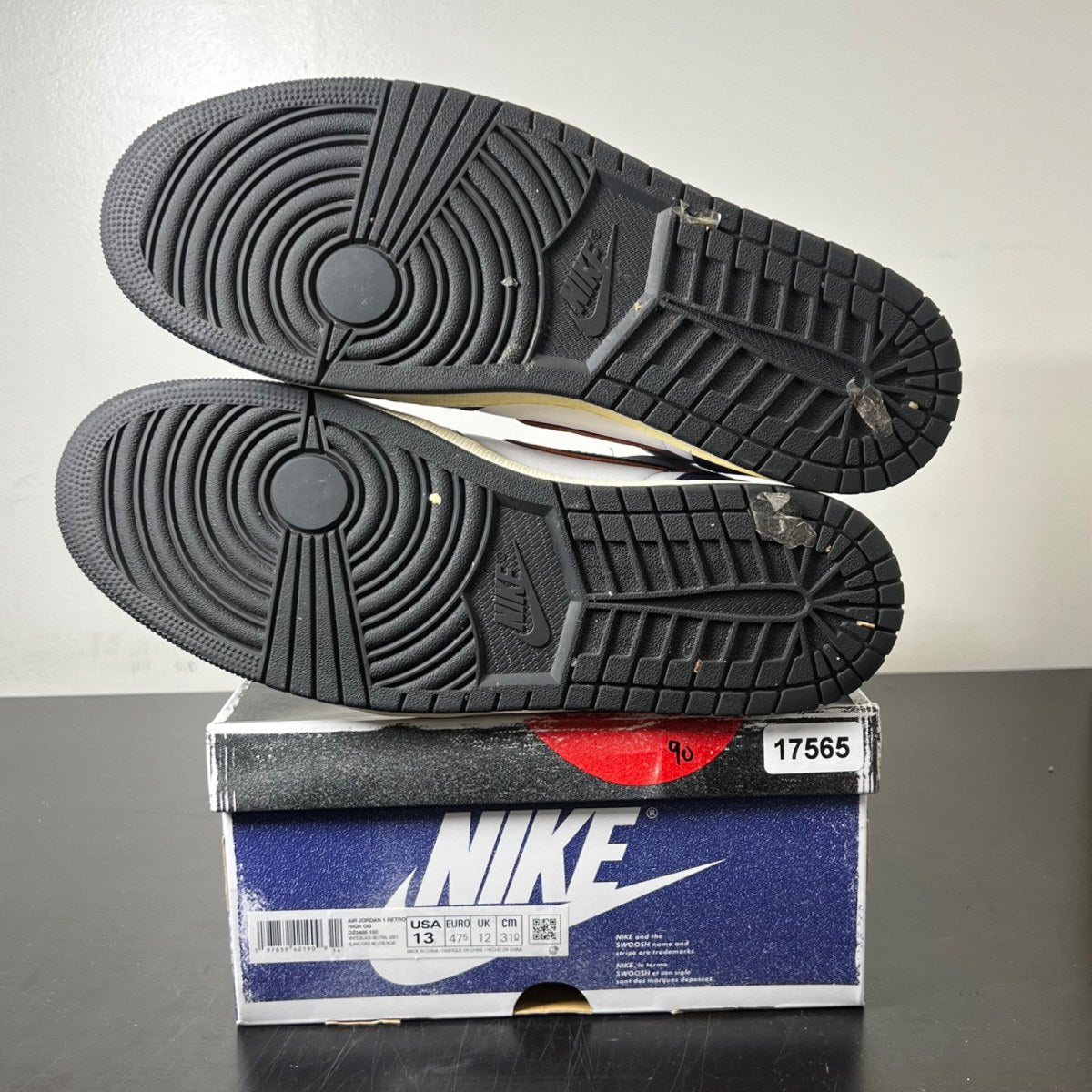 Jordan 1 Retro High OG Rare Air 13 (Moderately Worn Pre-Owned)JordanWhite/Black-Neutral Grey-Deep Royal Blue-Muslin - Image 6