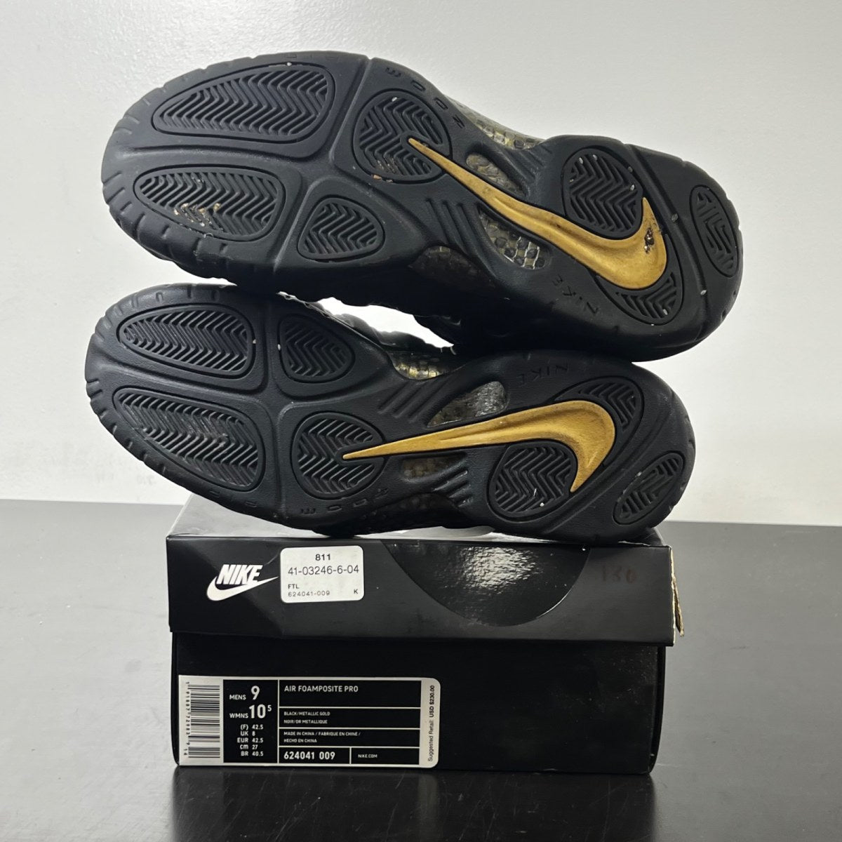 Nike Air Foamposite Pro Black Metallic Gold 9 (Lightly Worn Pre-Owned)NikeBlack/Metallic Gold-Black - Image 6
