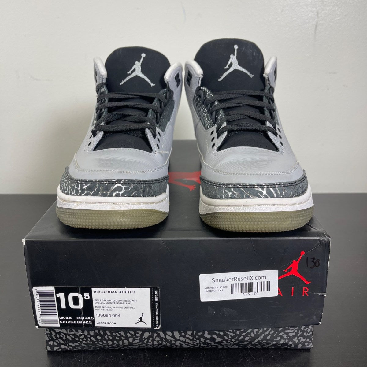 Jordan 3 Retro Wolf Grey 10.5 (Moderately Worn Pre-Owned)JordanWolf Grey/Metallic Silver/Black/White - Image 2