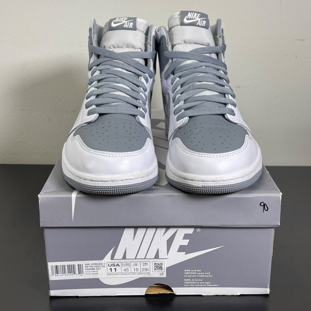 Jordan 1 Retro High OG Stealth 11 (Moderately Worn Pre-Owned)JordanStealth/White - Image 2