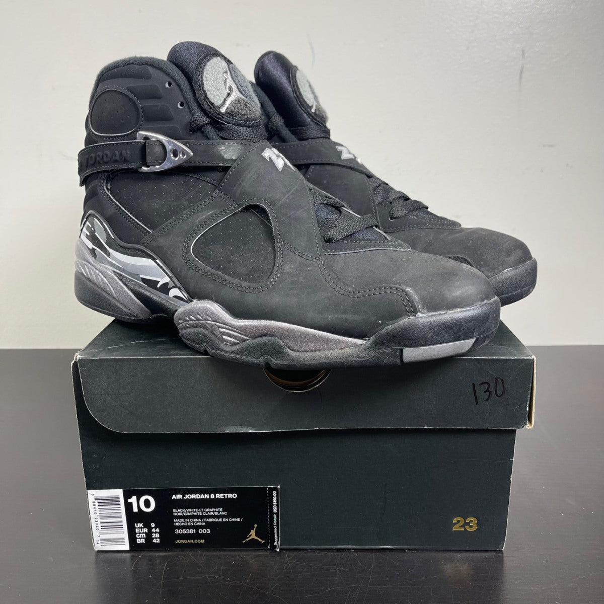 Jordan 8 Retro Chrome (2015) 10 (Moderately Worn Pre-Owned)JordanBlack/White-Light Graphite - Image 1