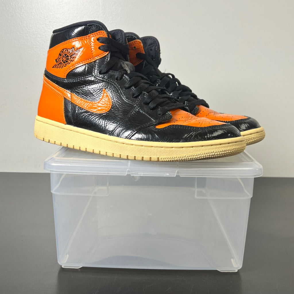Jordan 1 Retro High Shattered Backboard 3.0 9 (Moderately Worn Pre-Owned)JordanBlack/Pale Vanilla-Starfish - Image 1