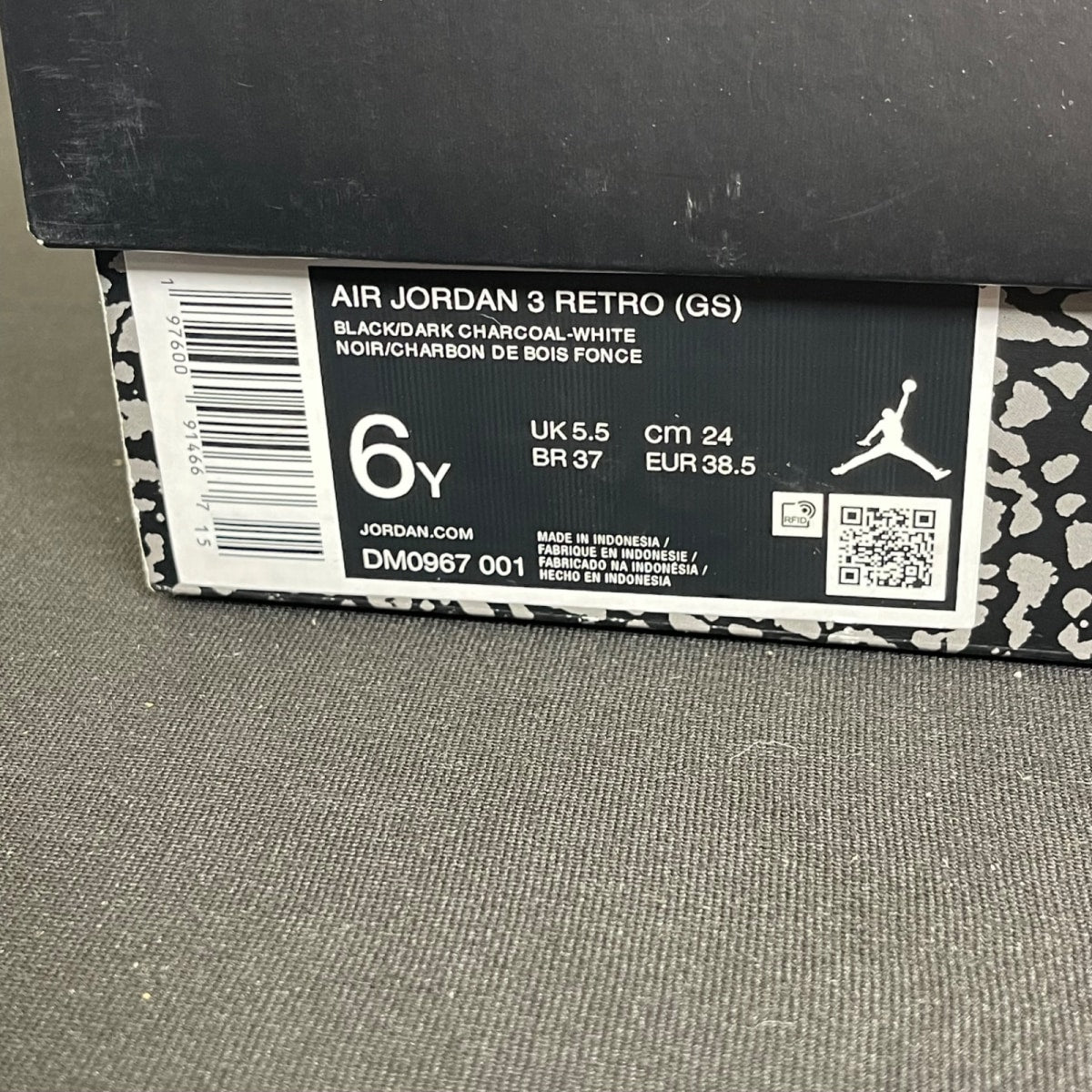 Jordan 3 Retro Black Cat (2025) (GS) 6Y (Moderately Worn Pre-Owned)JordanBlack/Dark Charcoal/Black - Image 7