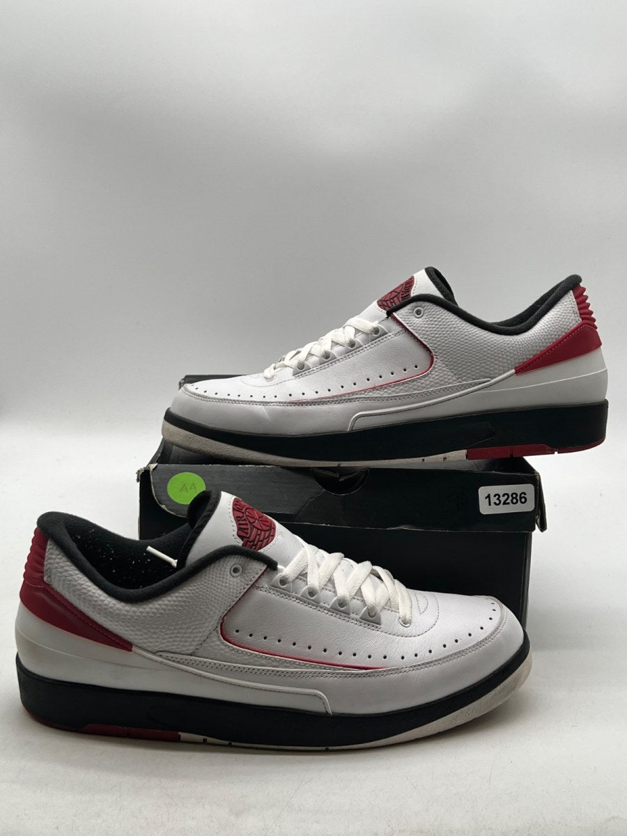 Jordan 2 Retro Low Chicago (2016) 13 (Moderately Worn Pre-Owned)JordanWhite/Black-Varsity Red - Image 1