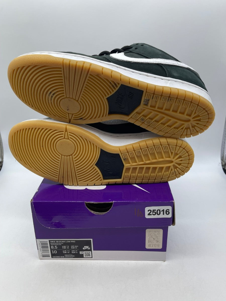 Nike SB Dunk Low Pro Black Gum 8.5 (Moderately Worn Pre-Owned)NikeBlack/White/Black/Gum Light Brown - Image 7