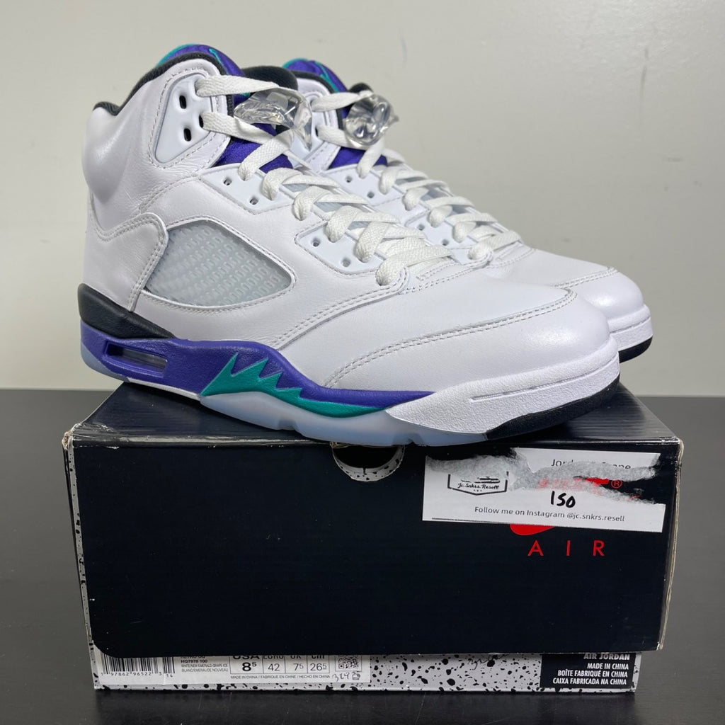 Jordan 5 Retro Grape (2025) 8.5 (Moderately Worn Pre-Owned)JordanWhite/Grape Ice-New Emerald - Image 1