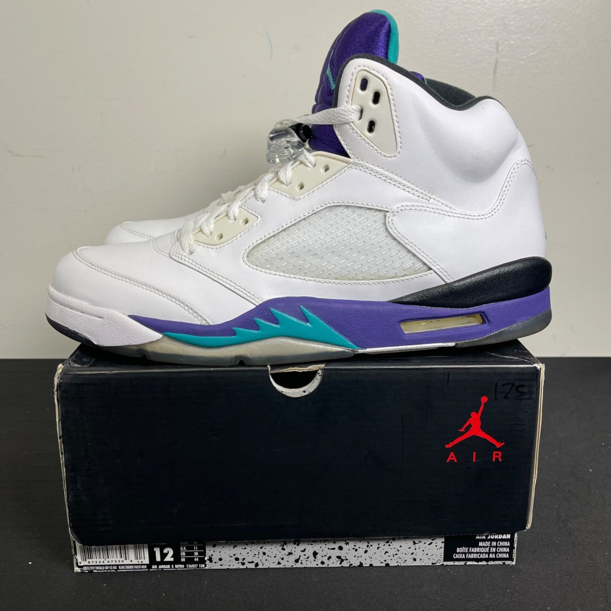 Jordan 5 Retro Grape (2013) 12 (Moderately Worn Pre-Owned)JordanWhite/Emerald-New Grape-Ice Blue - Image 3