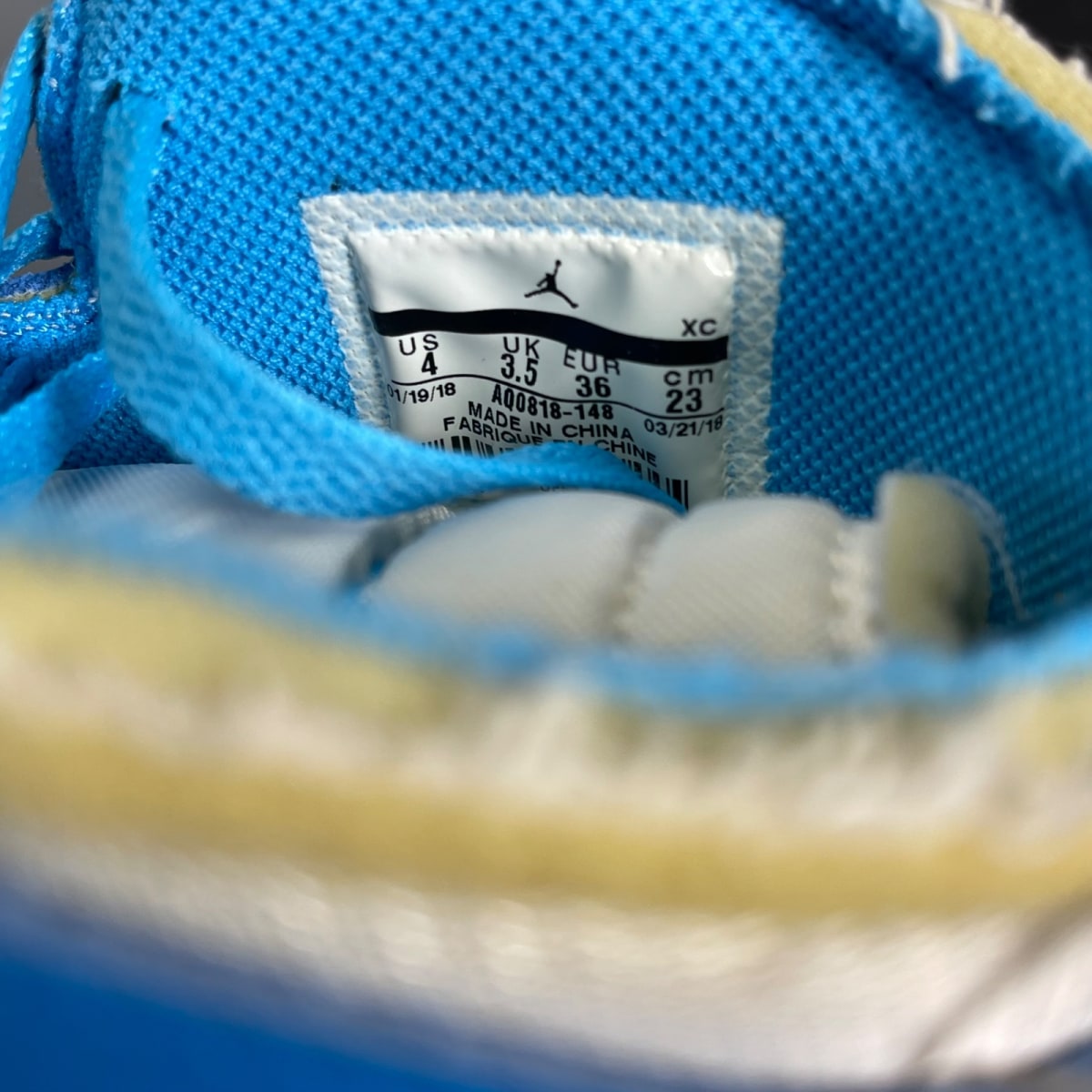 Jordan 1 Retro High Off-White University Blue (Size 4) - Image 6