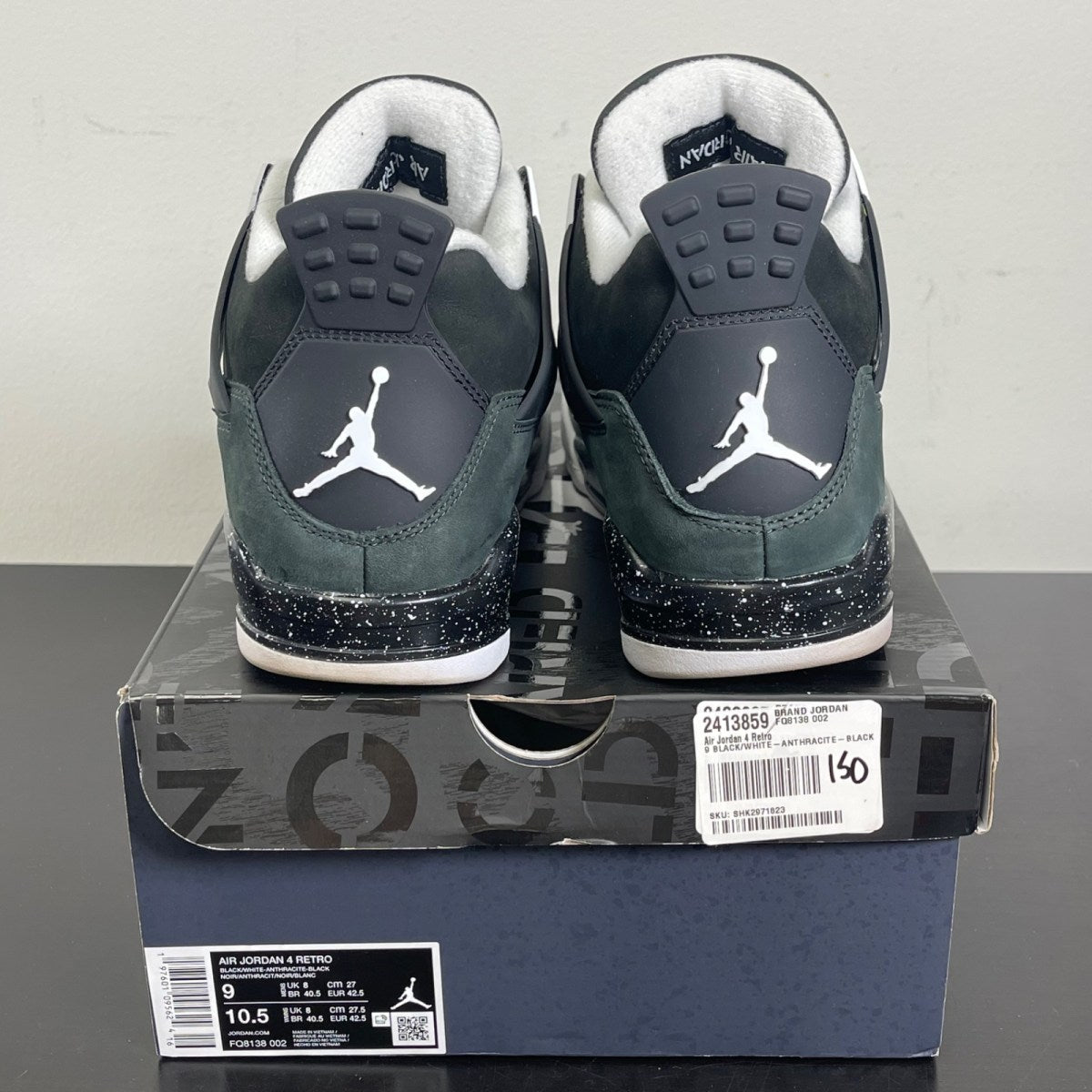 Jordan 4 Retro Fear (2024) 9 (Moderately Worn Pre-Owned)JordanBlack/White/Anthracite/Black/Pure Platinum - Image 4