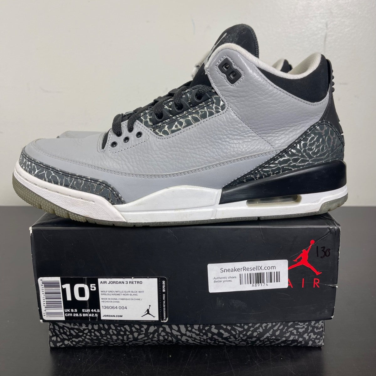 Jordan 3 Retro Wolf Grey 10.5 (Moderately Worn Pre-Owned)JordanWolf Grey/Metallic Silver/Black/White - Image 3