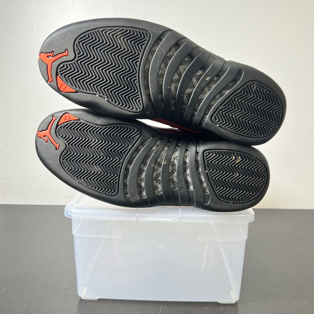 Jordan 12 Retro Low Max Orange 10.5 (Moderately Worn Pre-Owned)JordanBlack/Max Orange-Anthracite-Metallic Silver - Image 5