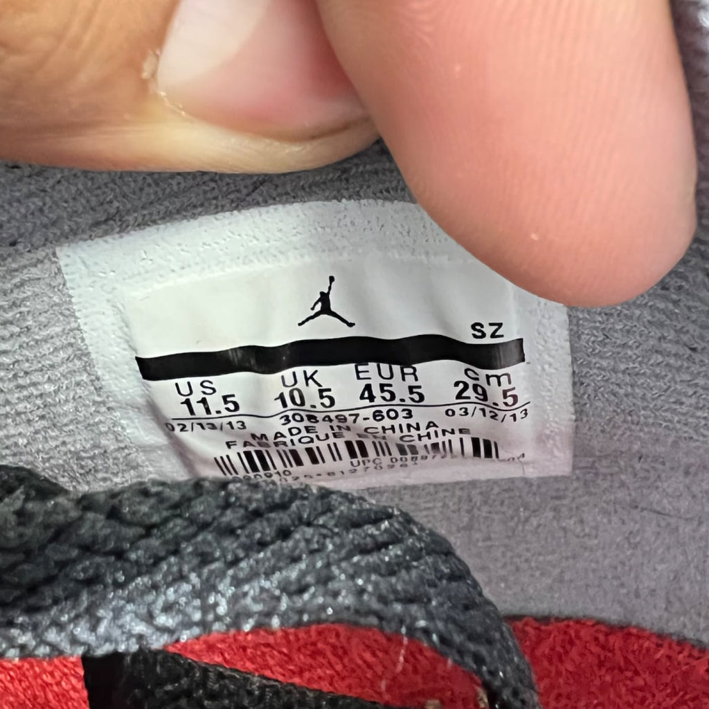 Jordan 4 Retro Toro Bravo 12 (Lightly Worn Pre-Owned)JordanFire Red/White-Black-Cement Grey - Image 7